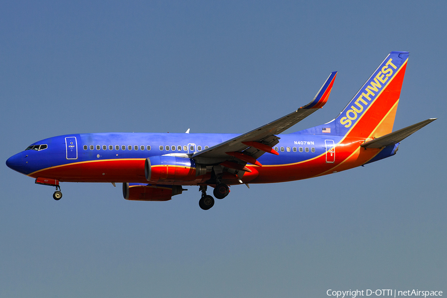 Southwest Airlines Boeing 737-7H4 (N407WN) | Photo 182974