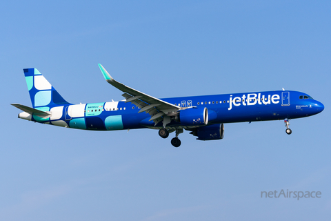 JetBlue Airways Airbus A321-271NX (N4083J) at  Amsterdam - Schiphol, Netherlands