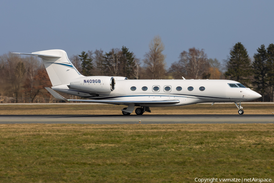 (Private) Cessna 680 Citation Sovereign (N409GB) | Photo 500469