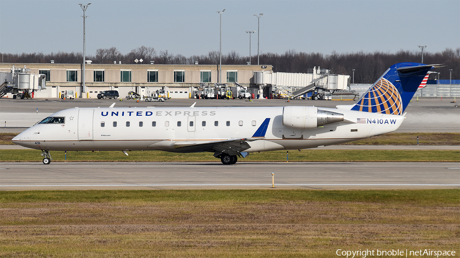 United Express (Air Wisconsin) Bombardier CRJ-200LR (N410AW) | Photo 424532