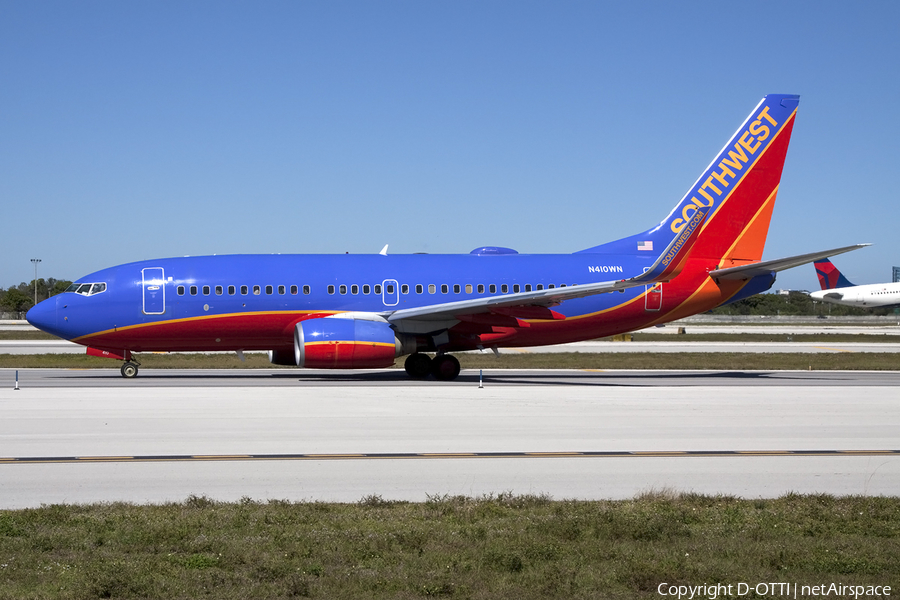 Southwest Airlines Boeing 737-7H4 (N410WN) | Photo 430121