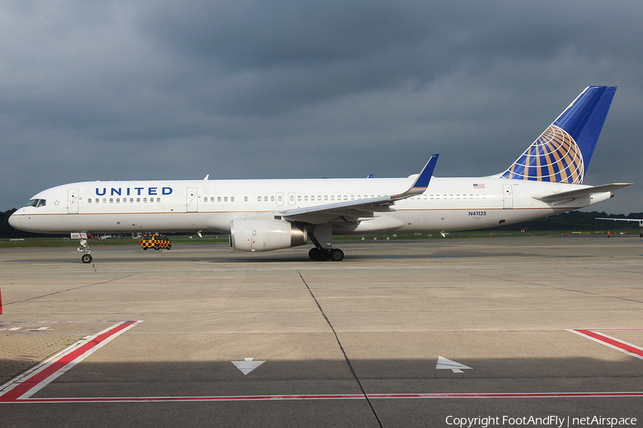 United Airlines Boeing 757-224 (N41135) | Photo 147950