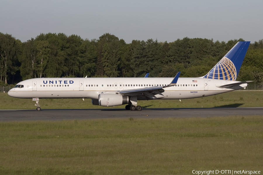 United Airlines Boeing 757-224 (N41135) | Photo 408847