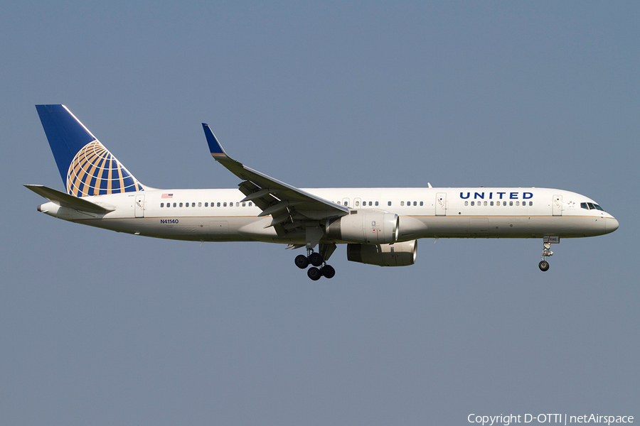 United Airlines Boeing 757-224 (N41140) | Photo 357368