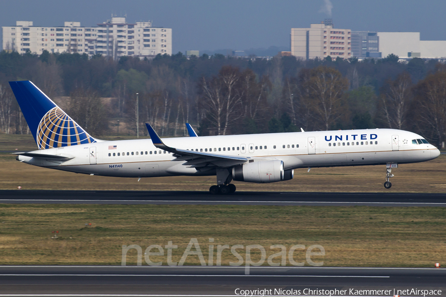 United Airlines Boeing 757-224 (N41140) | Photo 158848