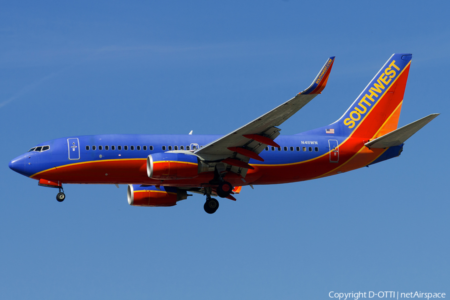 Southwest Airlines Boeing 737-7H4 (N411WN) | Photo 184160
