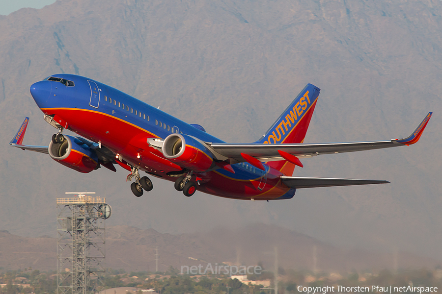 Southwest Airlines Boeing 737-7H4 (N411WN) | Photo 88895