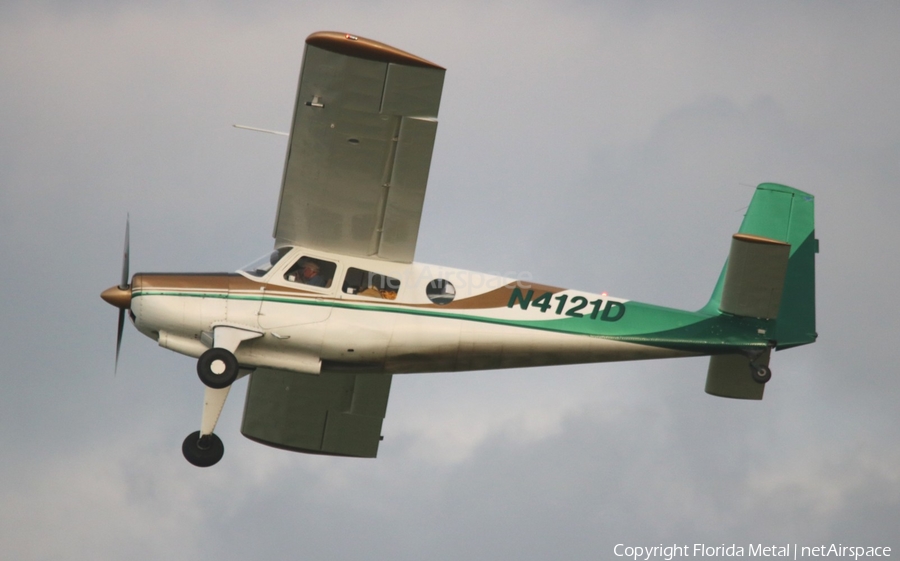 (Private) Helio H-391B Courier (N4121D) | Photo 307500