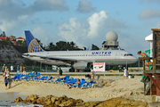 United Airlines Airbus A320-232 (N412UA) at  Philipsburg - Princess Juliana International, Netherland Antilles