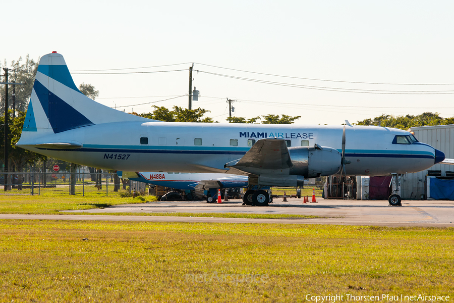Miami Air Lease Convair CV-440 (N41527) | Photo 137654