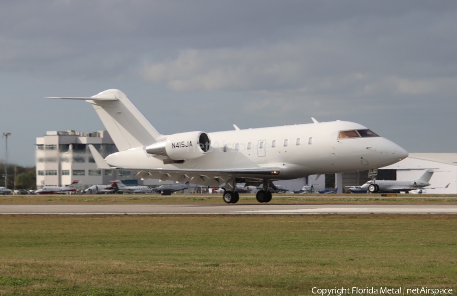 (Private) Bombardier CL-600-2B16 Challenger 605 (N415JA) | Photo 664170
