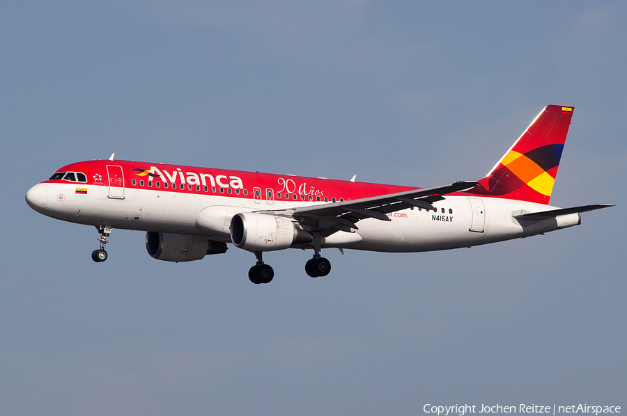 Avianca Airbus A320-214 (N416AV) | Photo 42714