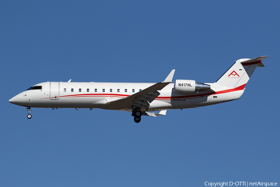 Cirrus Aviation Services Bombardier CL-600-2B19 Challenger 850 (N417NL) | Photo 539928