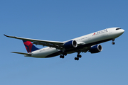 Delta Air Lines Airbus A330-941N (N418DX) at  London - Heathrow, United Kingdom