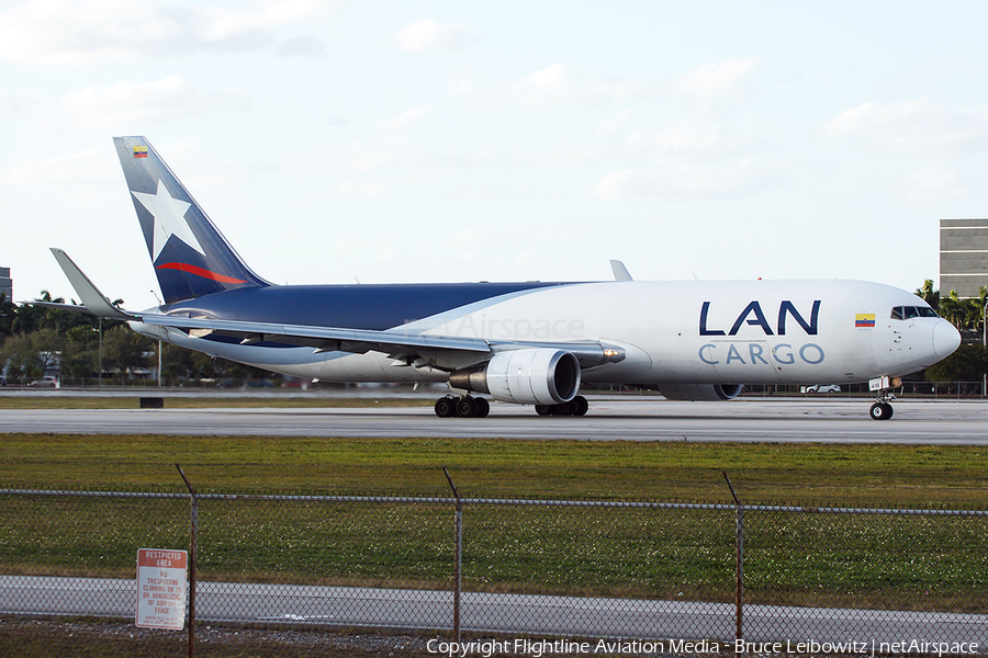 LAN Cargo Boeing 767-316F(ER) (N418LA) | Photo 165881