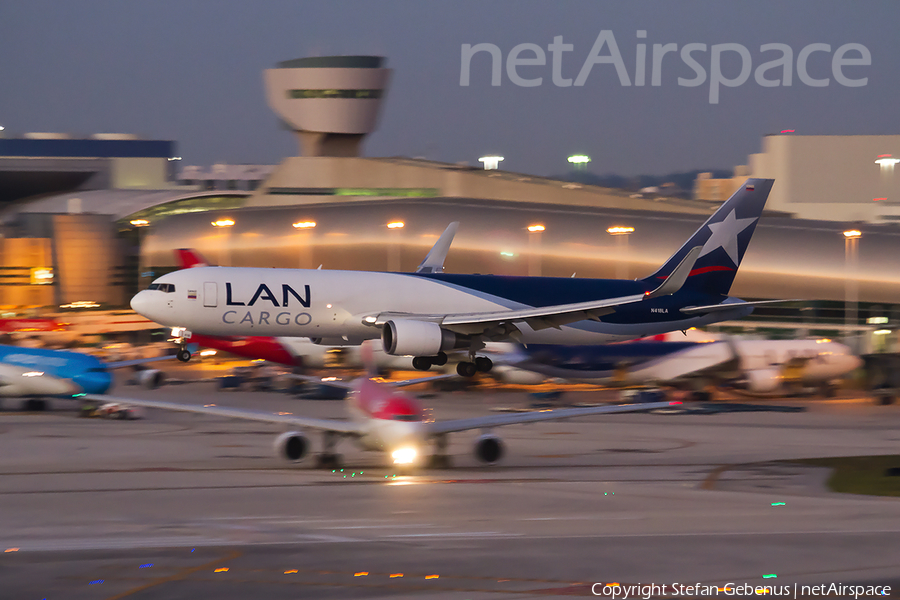 LAN Cargo Boeing 767-316F(ER) (N418LA) | Photo 37873