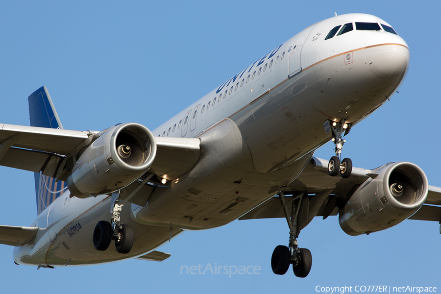 United Airlines Airbus A320-232 (N419UA) | Photo 47747