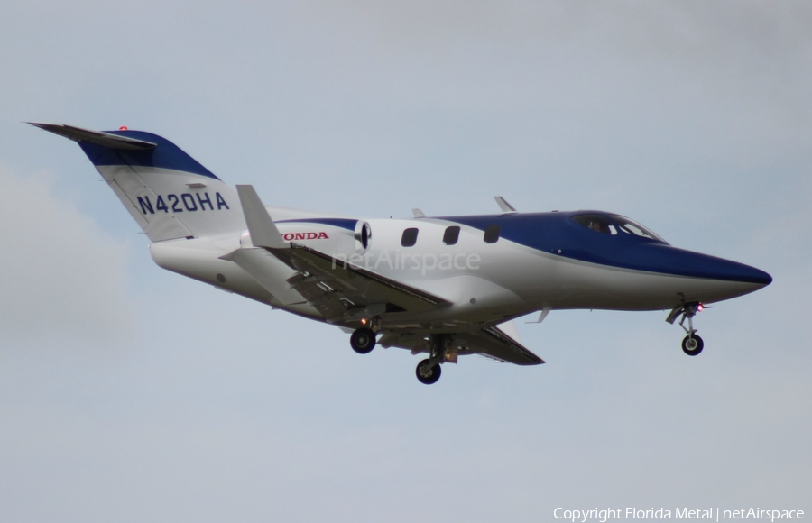 Honda Aircraft Honda HA-420 HondaJet (N420HA) | Photo 300396