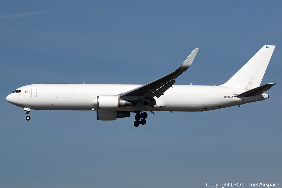 LATAM Cargo Chile Boeing 767-316F(ER) (N420LA) | Photo 560726