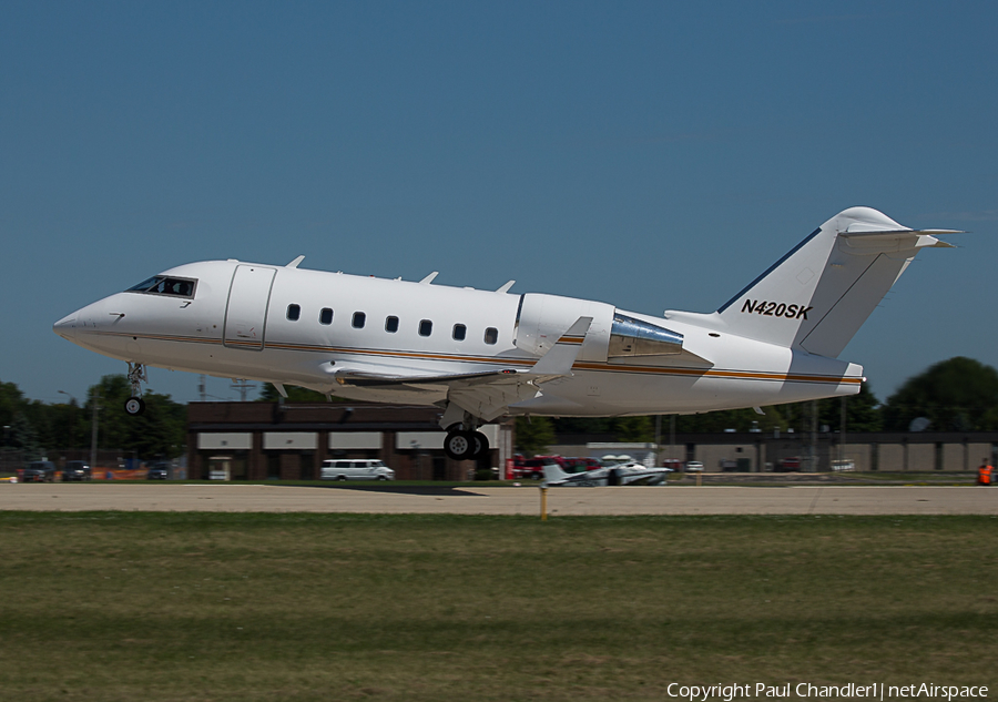 (Private) Bombardier CL-600-2B16 Challenger 604 (N420SK) | Photo 127376