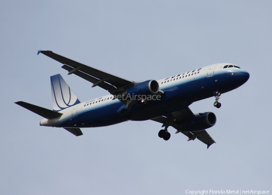 United Airlines Airbus A320-232 (N420UA) | Photo 337199