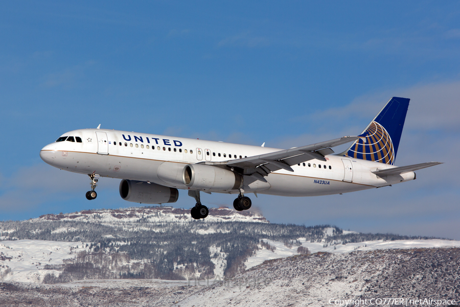 United Airlines Airbus A320-232 (N423UA) | Photo 37243