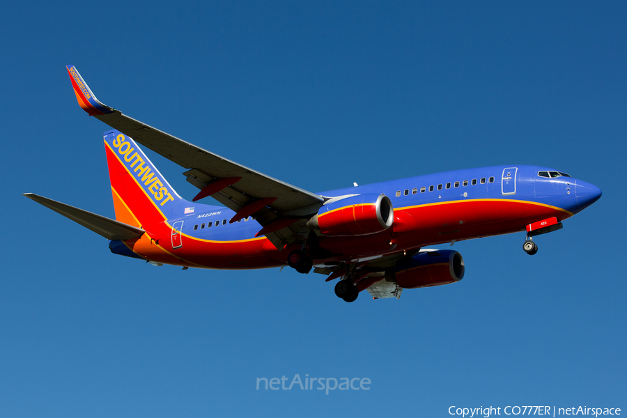 Southwest Airlines Boeing 737-7H4 (N423WN) | Photo 126496