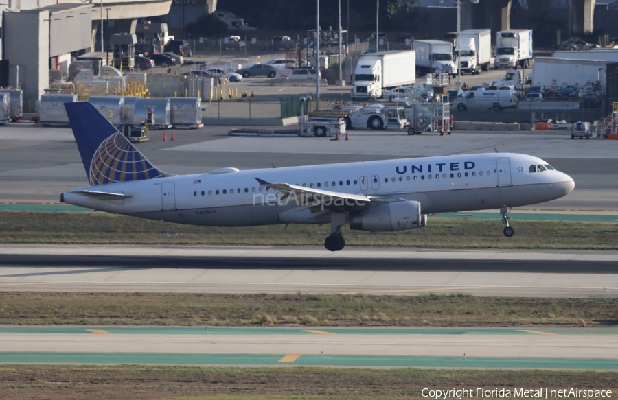 United Airlines Airbus A320-232 (N425UA) | Photo 612333