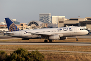 United Airlines Airbus A320-232 (N425UA) at  Los Angeles - International, United States