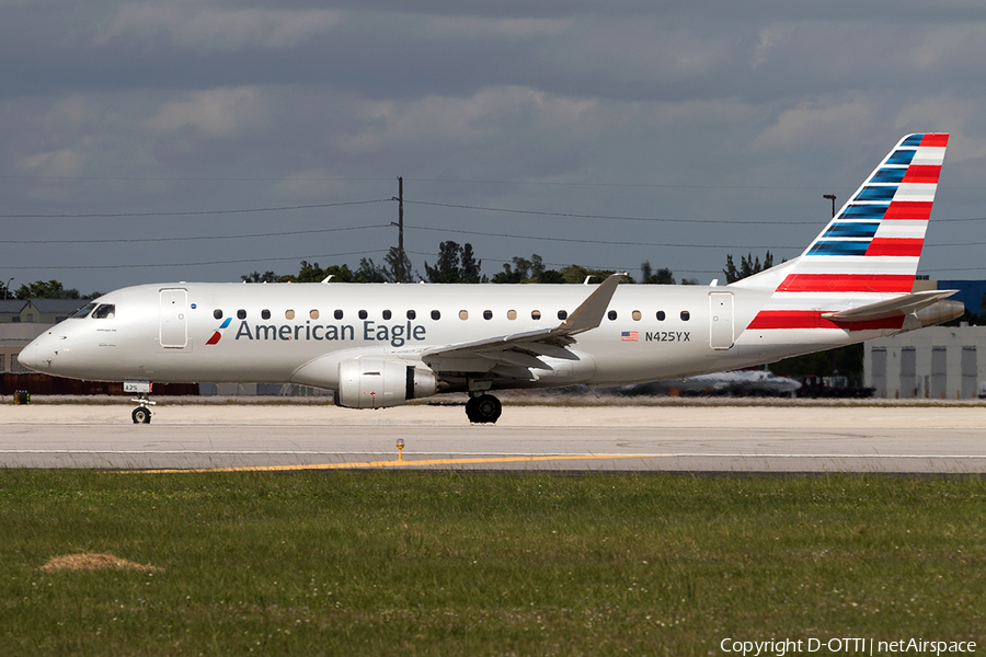 American Eagle (Republic Airlines) Embraer ERJ-175LR (ERJ-170-200LR) (N425YX) | Photo 134441