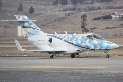 (Private) Honda HA-420 HondaJet (N426DH) at  Kelowna - International, Canada