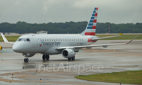 American Eagle (Republic Airlines) Embraer ERJ-175LR (ERJ-170-200LR) (N426YX) at  Memphis - International, United States