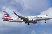 American Eagle (Republic Airlines) Embraer ERJ-175LR (ERJ-170-200LR) (N427YX) at  Miami - International, United States