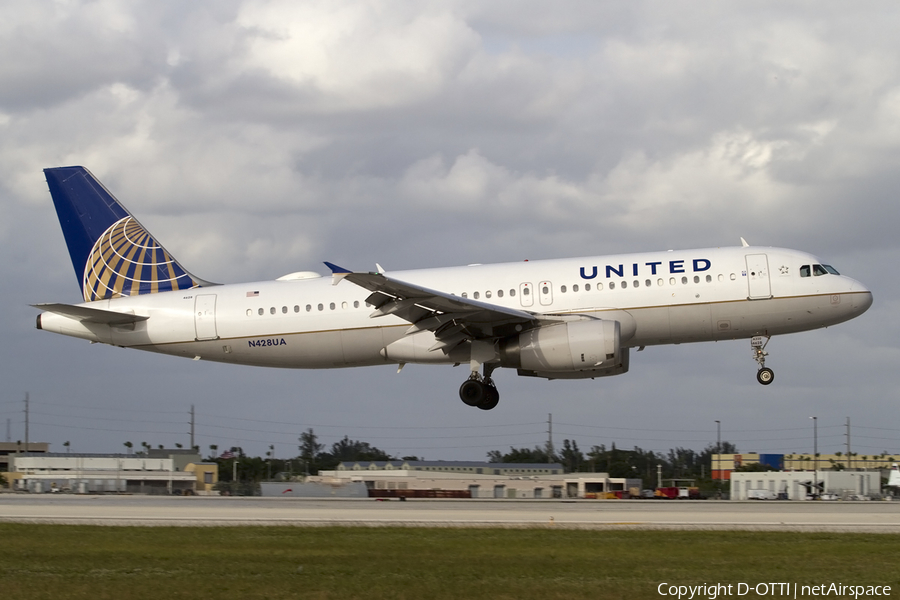United Airlines Airbus A320-232 (N428UA) | Photo 422835