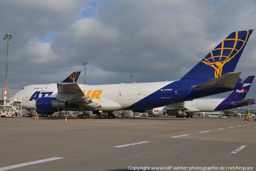 Atlas Air Boeing 747-481(BCF) (N429MC) | Photo 353577