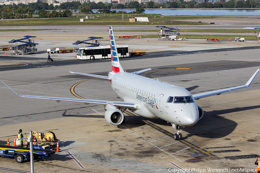 American Eagle (Republic Airlines) Embraer ERJ-175LR (ERJ-170-200LR) (N429YX) | Photo 128239