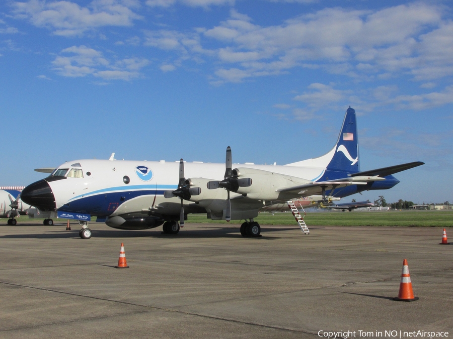 National Oceanic & Atmospheric Administration (NOAA) Lockheed WP-3D Orion (N42RF) | Photo 187933