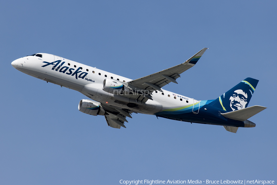 Alaska Airlines (Skywest) Embraer ERJ-175LR (ERJ-170-200LR) (N430SY) | Photo 682298