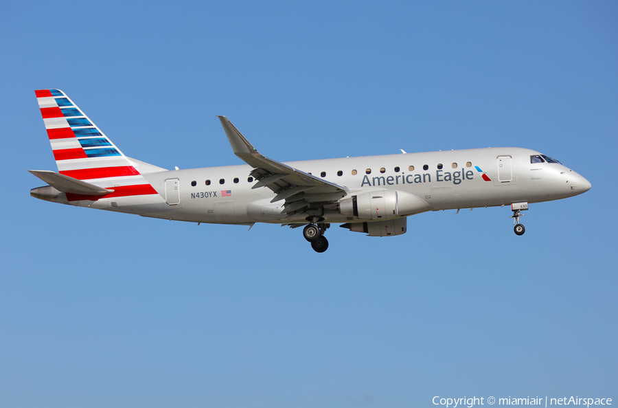 American Eagle (Republic Airlines) Embraer ERJ-175LR (ERJ-170-200LR) (N430YX) | Photo 92190