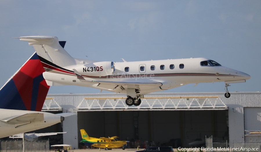 NetJets Embraer EMB-505 Phenom 300 (N431QS) | Photo 358011