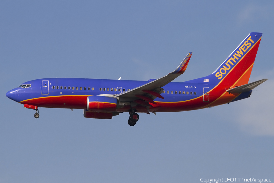 Southwest Airlines Boeing 737-7H4 (N433LV) | Photo 458378