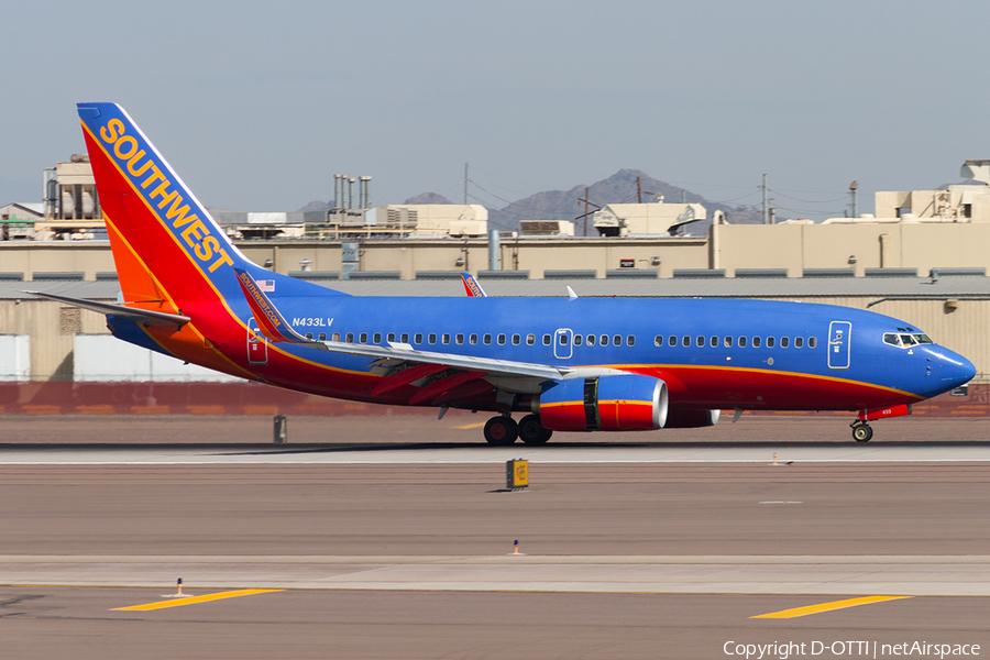 Southwest Airlines Boeing 737-7H4 (N433LV) | Photo 187587