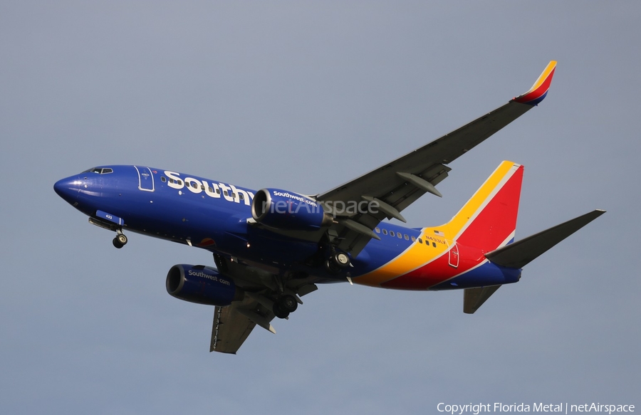 Southwest Airlines Boeing 737-7H4 (N433LV) | Photo 585711