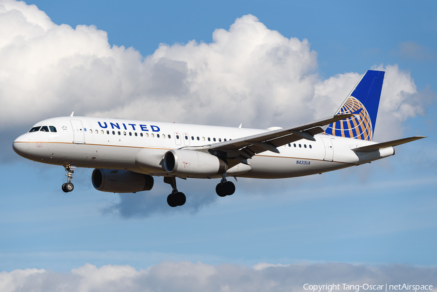 United Airlines Airbus A320-232 (N433UA) | Photo 621062