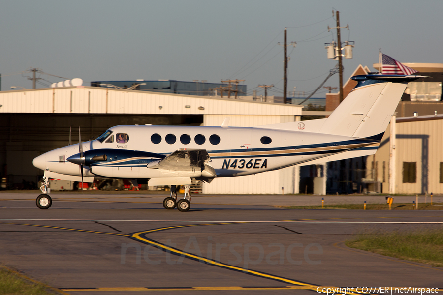 (Private) Beech King Air B200 (N436EA) | Photo 32100