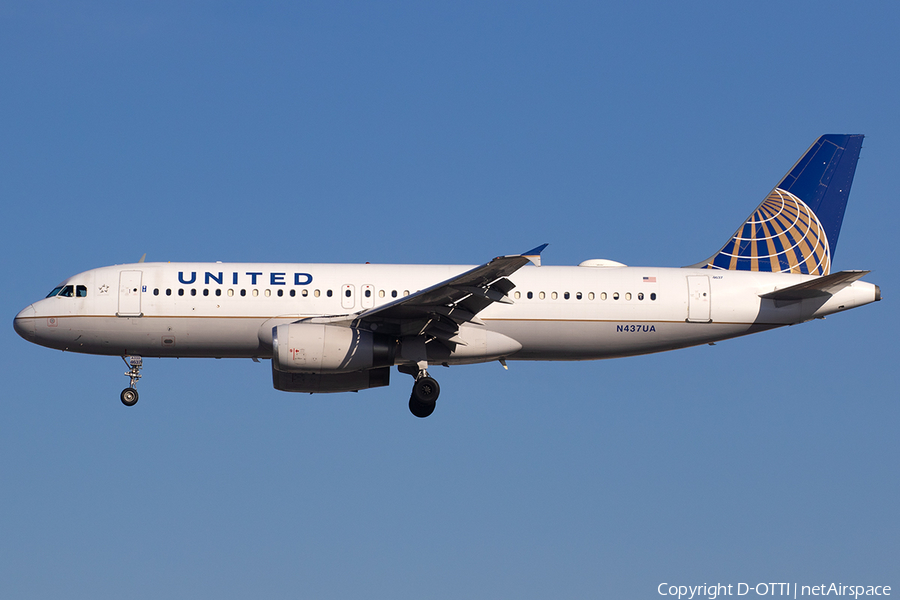 United Airlines Airbus A320-232 (N437UA) | Photo 563840