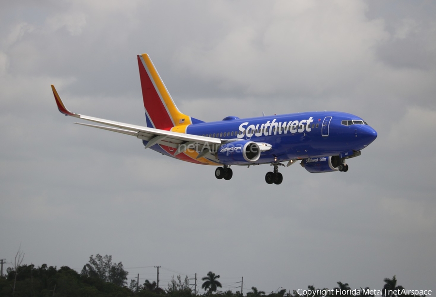 Southwest Airlines Boeing 737-7H4 (N437WN) | Photo 351015