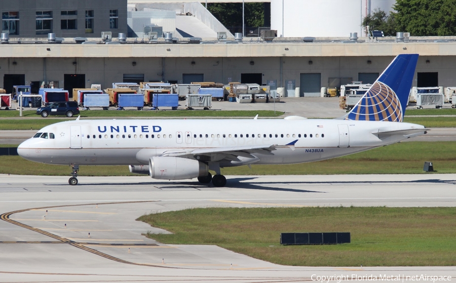 United Airlines Airbus A320-232 (N438UA) | Photo 586204