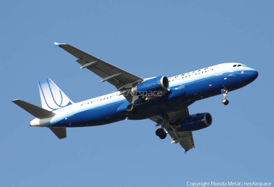 United Airlines Airbus A320-232 (N438UA) | Photo 300442