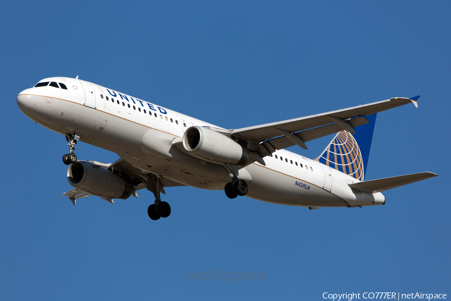 United Airlines Airbus A320-232 (N439UA) | Photo 37274